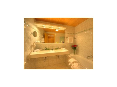 Holiday room Mehrbettzimmer Typ A "Deluxe" mit HP - Features photo 82