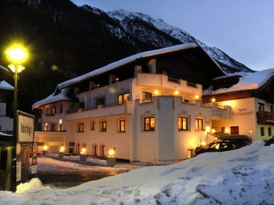 Holiday room "DOPPELZIMMER NR. 3 " mit Dusche, WC - Outdoor photo 2