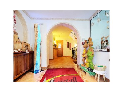 Holiday room "DOPPELZIMMER NR. 9 Souterrain" mit Dusche, WC - Features photo 17