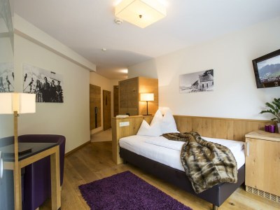 Holiday room EINZELZIMMER DELUXE - Dusche, WC - Features photo 24