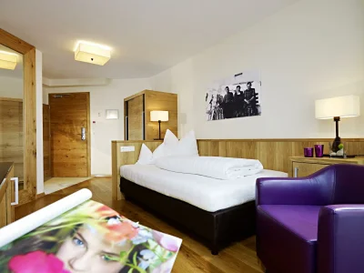 Holiday room EINZELZIMMER DELUXE - Dusche, WC - Features photo 25