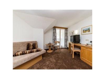 Holiday room Familienzimmer mit Dusche, WC - Features photo 45