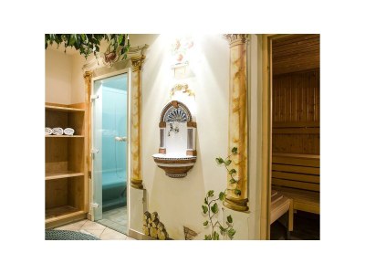 Holiday room Dreibettzimmer im Idhof mit Dusche, WC - Outdoor photo 20