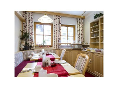 Holiday room Dreibettzimmer im Idhof mit Dusche, WC - Outdoor photo 32