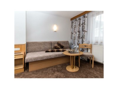 Holiday room Dreibettzimmer im Idhof mit Dusche, WC - Features photo 41