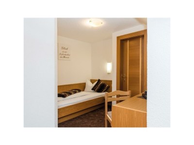 Holiday room Einzelzimmer im Idhof mit Dusche, WC - Features photo 41