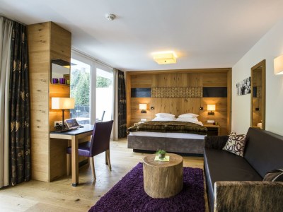 Holiday room DOPPELZIMMER DELUXE - Dusche, Bad, WC - Features photo 23