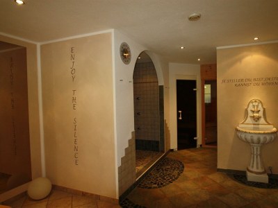 Holiday room Doppelzimmer KURZAUFENTHALT, Dusche, WC - Outdoor photo 15