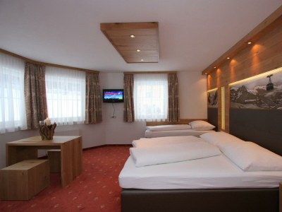 Holiday room Doppelzimmer KURZAUFENTHALT, Dusche, WC - Features photo 24