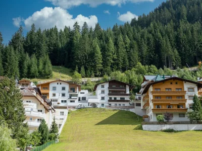 Holiday room Zweibettzimmer mit Dusche, WC - Outdoor photo 5