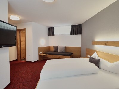 Apartment "TOP 2" (2-3 Pers.)/1 Schlafraum - Features photo 12