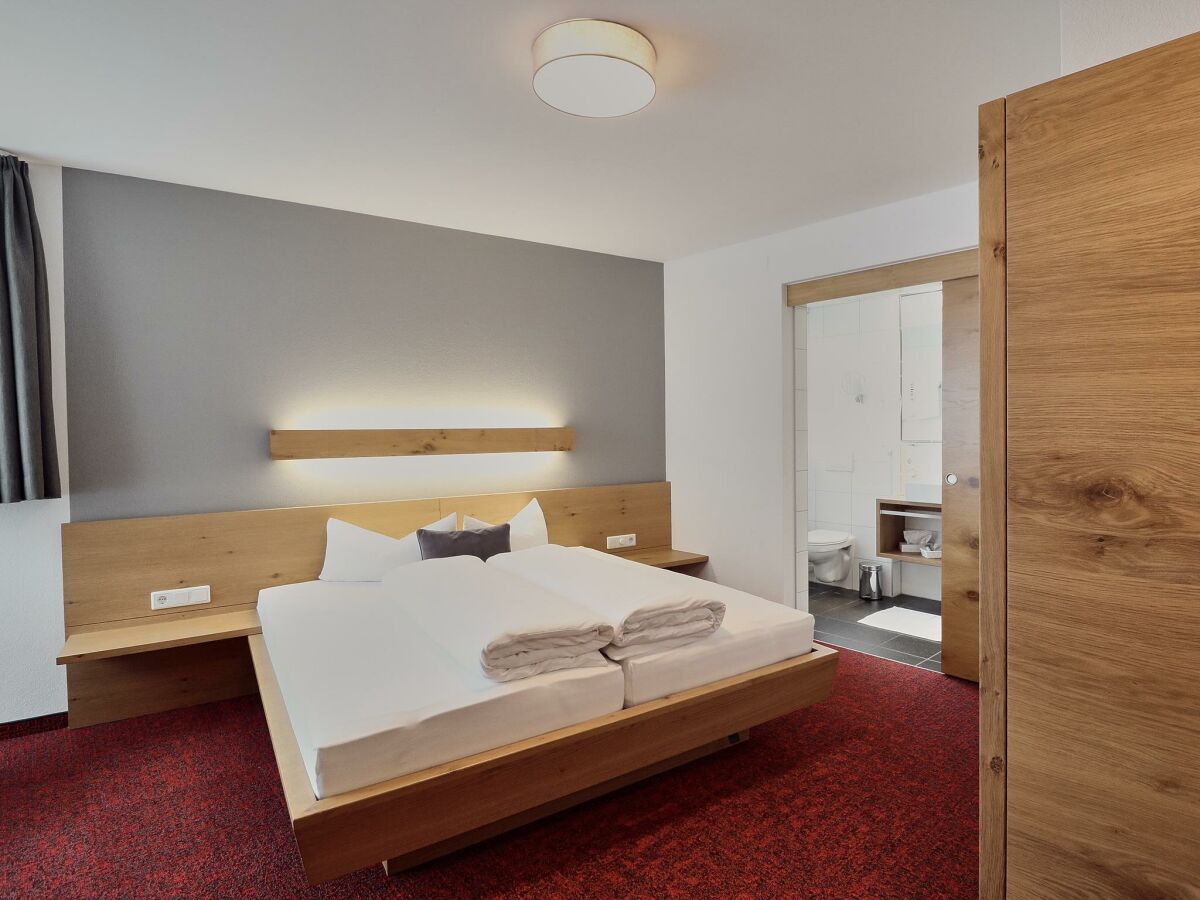 Apartment "TOP 6 oder TOP 9" (3-6 Pers.)/3 Schlafräume - Outdoor photo 2