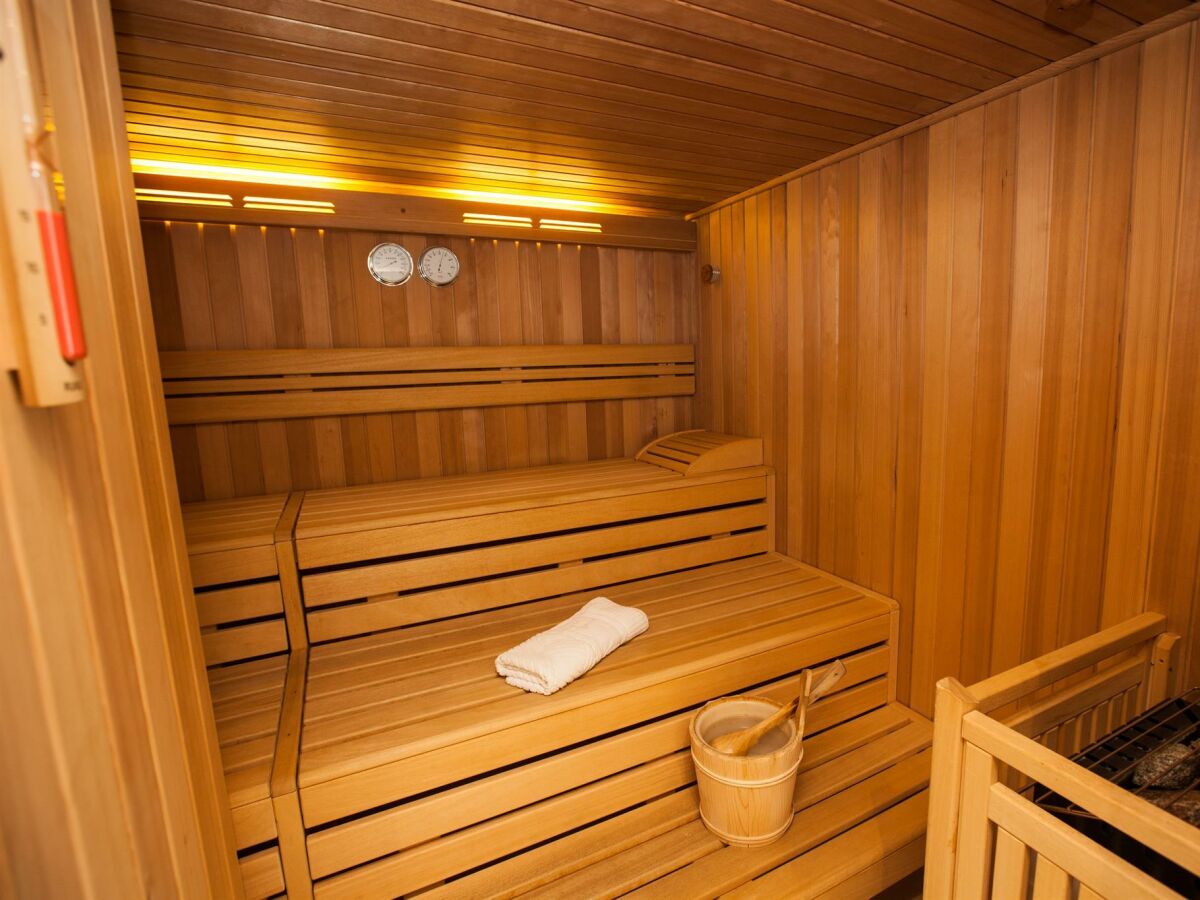 Holiday room Mehrbettzimmer "COLLINA" mit Dusche, WC - Outdoor photo 5