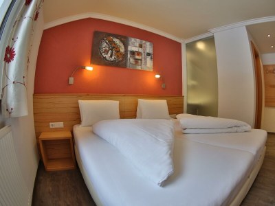 Apartment "TOP 2 / 4-5 Pers./2 Schlafräume/DU/WC - Features photo 12