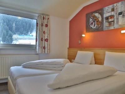 Apartment "TOP 2 / 4-5 Pers./2 Schlafräume/DU/WC - Features photo 14