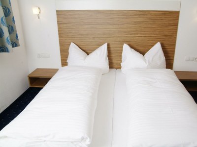 Holiday room Doppelzimmer mit Dusche, WC - OHNE FRÜHSTÜCK - Features photo 22