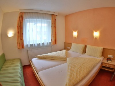 Apartment "TOP 7"/ 3-6 Pers./2 Schlafr./DU/WC - Features photo 9