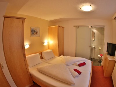 Holiday room DOPPELZIMMER UG / Dusche, WC - Features photo 8