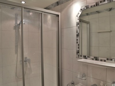Holiday room DOPPELZIMMER UG / Dusche, WC - Features photo 10