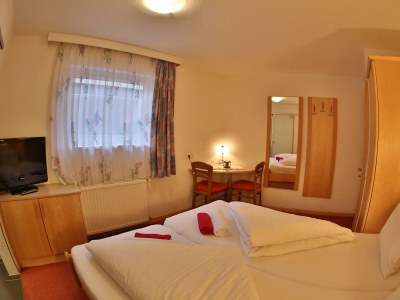 Holiday room DOPPELZIMMER UG / Dusche, WC - Features photo 11