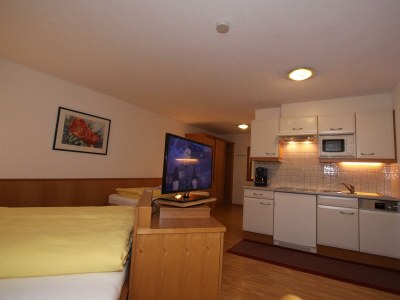 Holiday room Dreibettzimmer mit Dusche, WC - Features photo 9