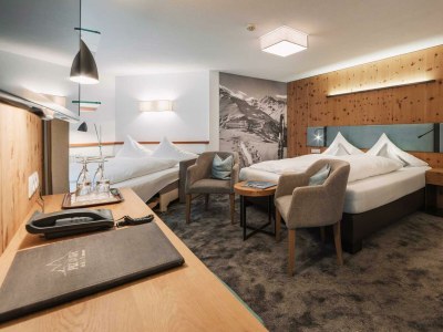 Holiday room Club Deluxe Junior Suite - Features photo 30