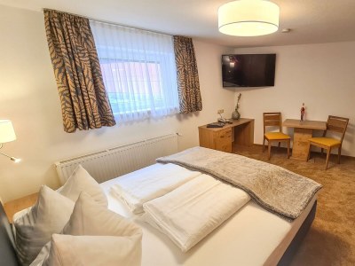 Holiday room EDELWEISS Doppelzimmer mit Dusche, WC - Features photo 14