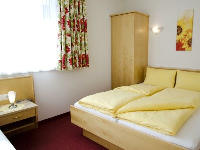 Apartment FEWO 2-3 Pers./1 Schlafraum/Dusche, WC - Features photo 13