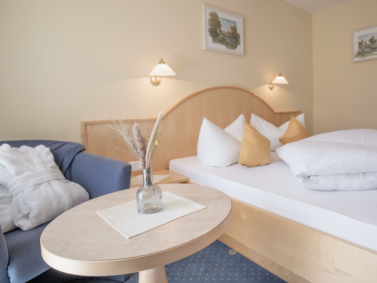 Holiday room Einzelzimmer SONNENGOLD mit Halbpension