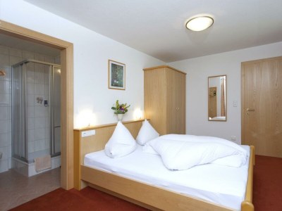 Holiday room Doppelzimmer mit Dusche, WC - Features photo 17