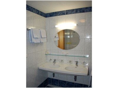 Apartment Wohnung 4/ 4-7 Pers, 2 Schlafräume - Features photo 18