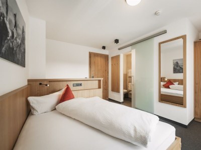 Holiday room Einzelzimmer Classic mit Balkon - Features photo 31