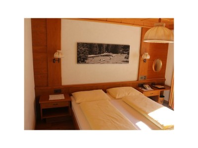 Holiday room DZ mit Balkon mit Dusche od. Bad, WC - Features photo 36