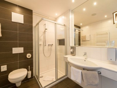 Holiday room Doppelzimmer Fluchthorn, Dusche, WC - Features photo 78