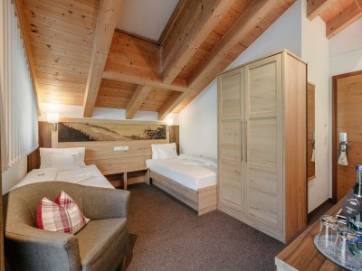 Holiday room Doppelzimmer Jamspitze, Dusche, WC - Outdoor photo 60