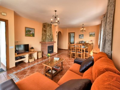 Villa Lopera-Höhlen-Apartment mit Aussicht - Features photo 13