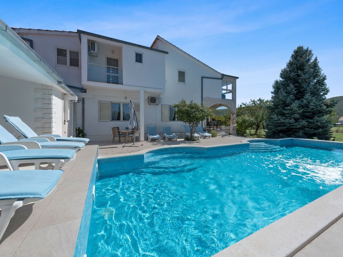 Villa Villa Almas with Heated Pool - Villa Almas with Private Heated Pool - Outdoor photo 2