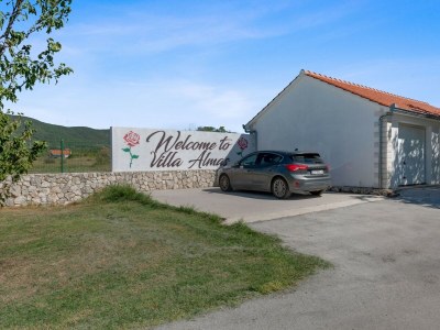 Villa Villa Almas with Heated Pool - Villa Almas with Private Heated Pool - Outdoor photo 11