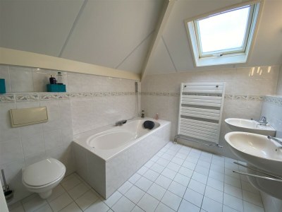 Villa Waterfront Villa - Features photo 25