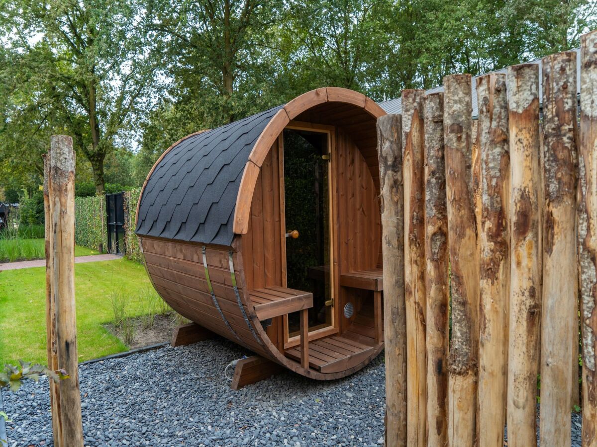 Holiday park Villa in Oirschot mit Spa für 18 Von Belvilla