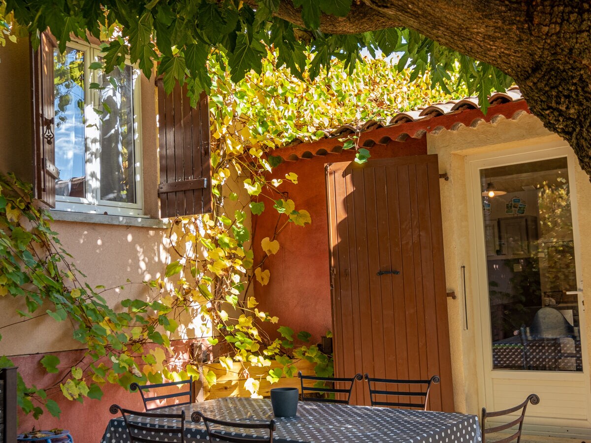 Holiday house Cosy family house with pool in the Luberon- 815 GAR - Outdoor photo 2