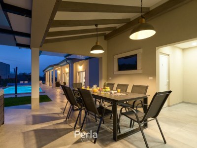 Villa Cozy Villa with heated pool and Jacuzzi near Novigrad - Outdoor photo 14