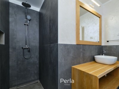 Villa Cozy Villa with heated pool and Jacuzzi near Novigrad - Features photo 32