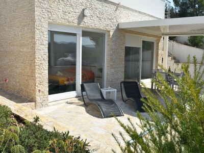 Apartment Apartment by the Beach in Dalmatia - Outdoor photo 5