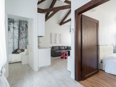 Apartment San Marco Style Canal View Apt. 2 - LOCZ - Features photo 7