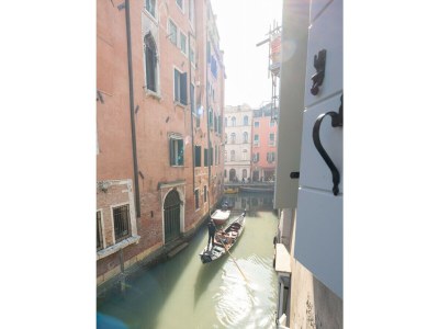 Apartment San Marco Style Canal View Apt. 2 - LOCZ - Environment photo 20
