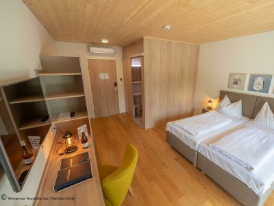 Holiday room Doppelzimmer Parkseite, Dusche, WC - Outdoor photo 2