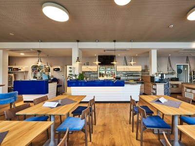 Holiday room Doppelzimmer Parkseite, Dusche, WC - Outdoor photo 8