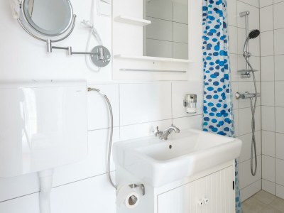 Holiday room Doppelzimmer mit Balkon und kleinem Bad (Zi 10) - Features photo 32