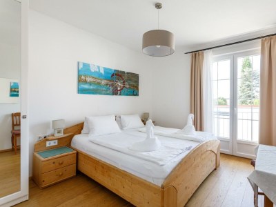 Holiday room Doppelzimmer mit Balkon Hofseite (Zimmer 11) - Features photo 28
